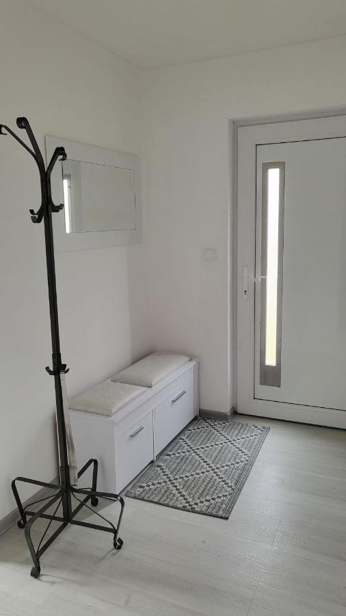 Apartman S Bazenem A Saunou Kadaň Buitenkant foto