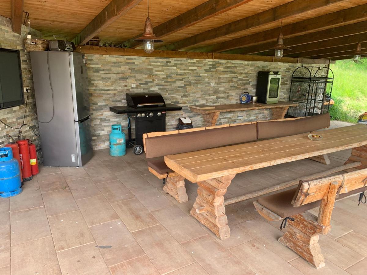 Apartman S Bazenem A Saunou Kadaň Buitenkant foto