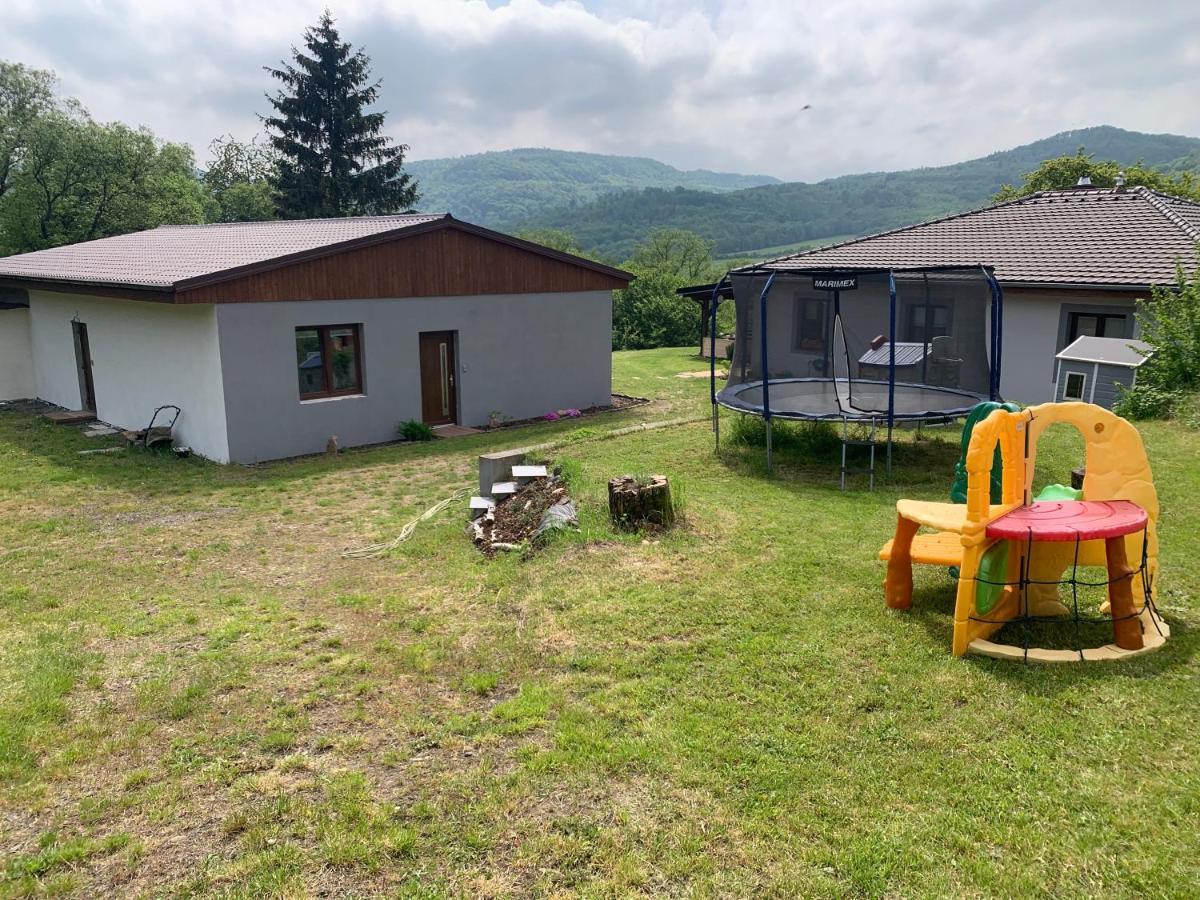 Apartman S Bazenem A Saunou Kadaň Buitenkant foto