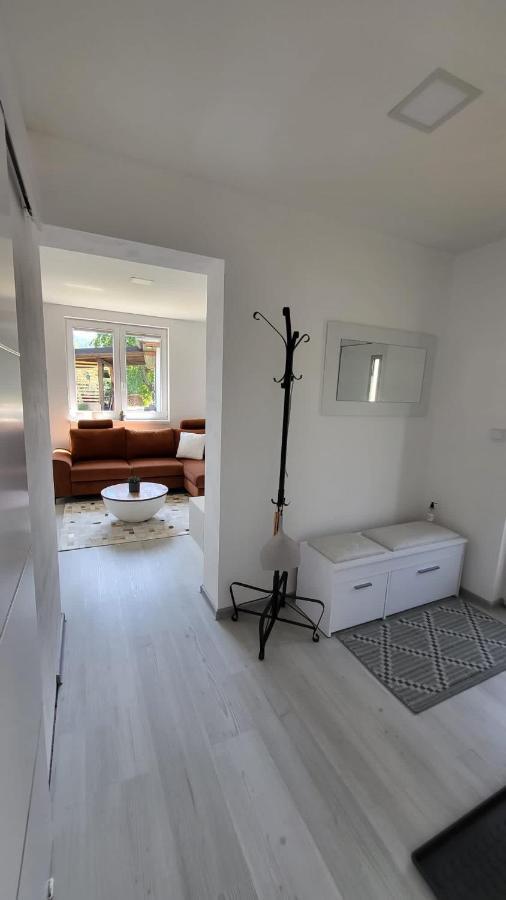 Apartman S Bazenem A Saunou Kadaň Buitenkant foto