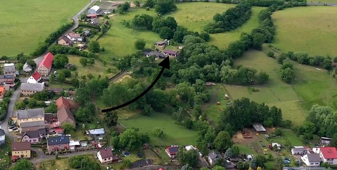 Apartman S Bazenem A Saunou Kadaň Buitenkant foto
